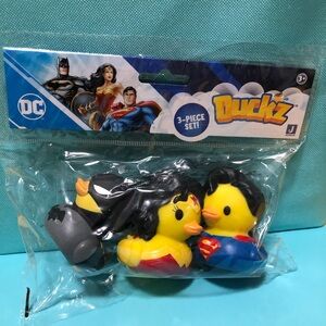 Duck duck Jeep DC ducks 3-pack NWT
